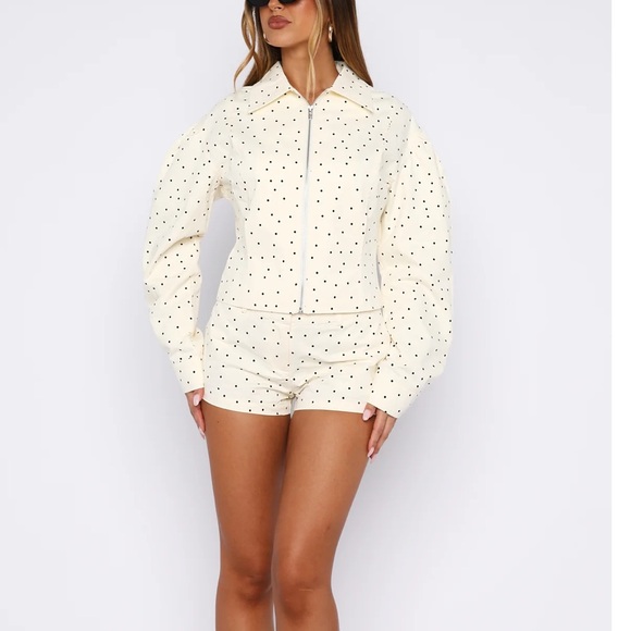 White Fox Boutique Polka Dot Zip-Up Jacket and Shorts Set. Size Small - Picture 3 of 4